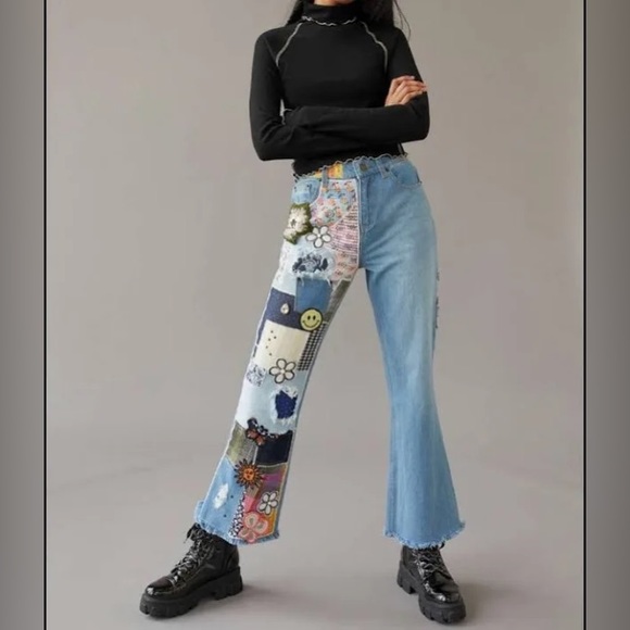 Urban Outfitter NWT BDG Flared Jeans - Picture 2 of 13